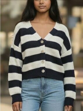 Anthropologie moon & madison Navy and Cream Striped Cropped V‑Neck  Cardigan